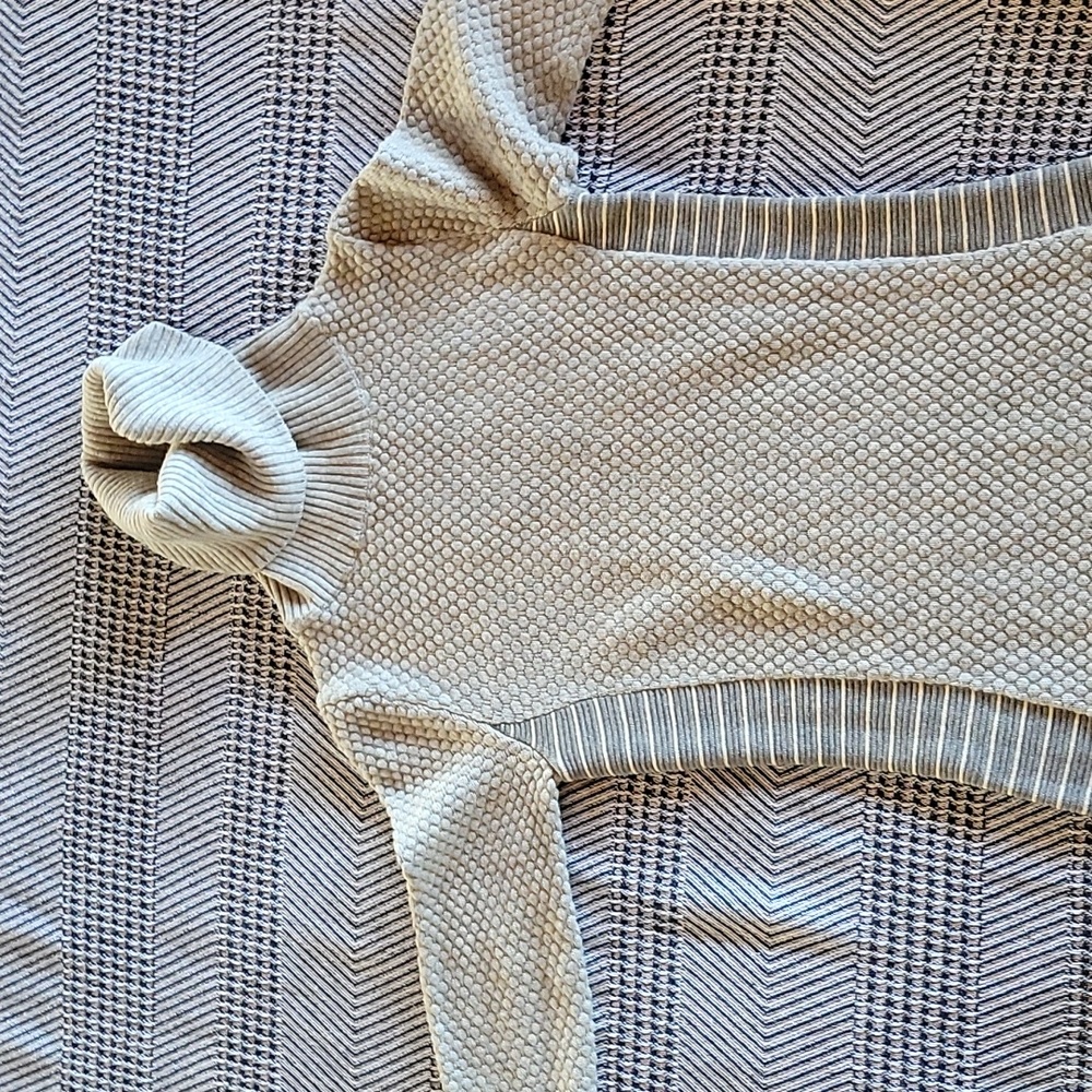 Beautiful Athleta 100% merino dress